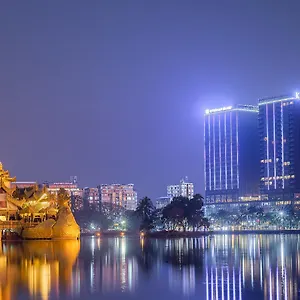 Wyndham Grand Отель