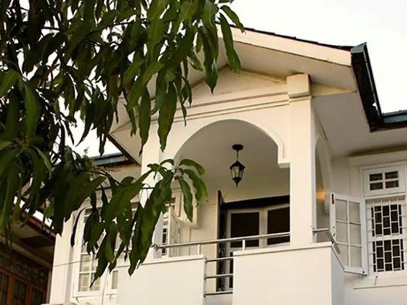 Bed and Breakfast Shennoon'S House Rangun